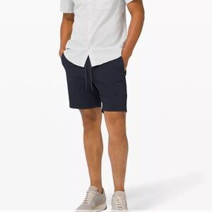 Lululemon Navy Bowline Shorts. Size Large.